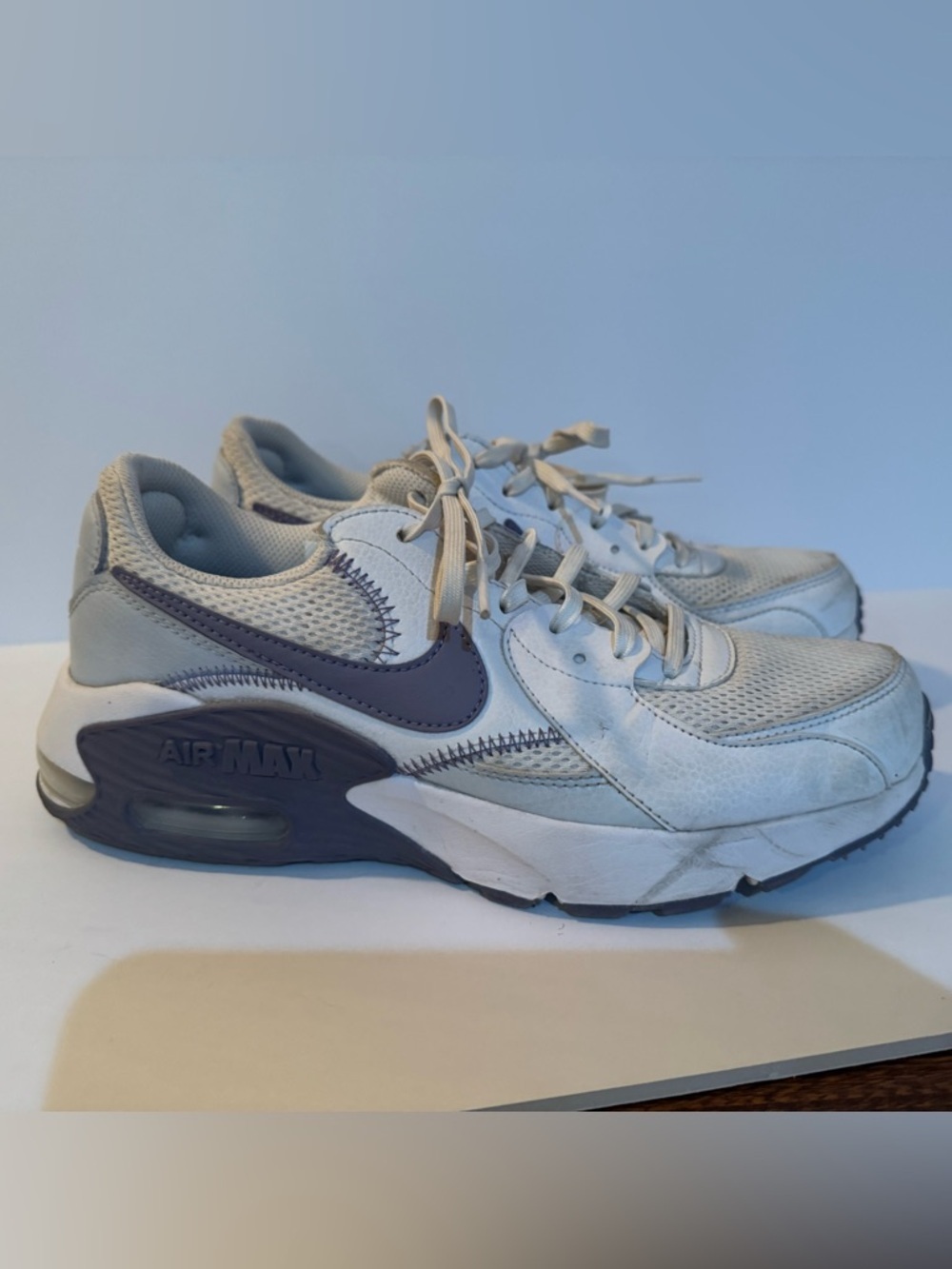 Nike Air Max Men’s US 8 gray white running shoes athletic sneakers
